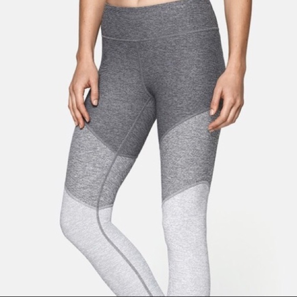 Outdoor voices Capri leggings